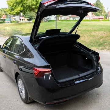 Škoda Octavia 2025 Selection 2.0/150KS TSI automatik – LogiMoti rent a car Banja Luka
